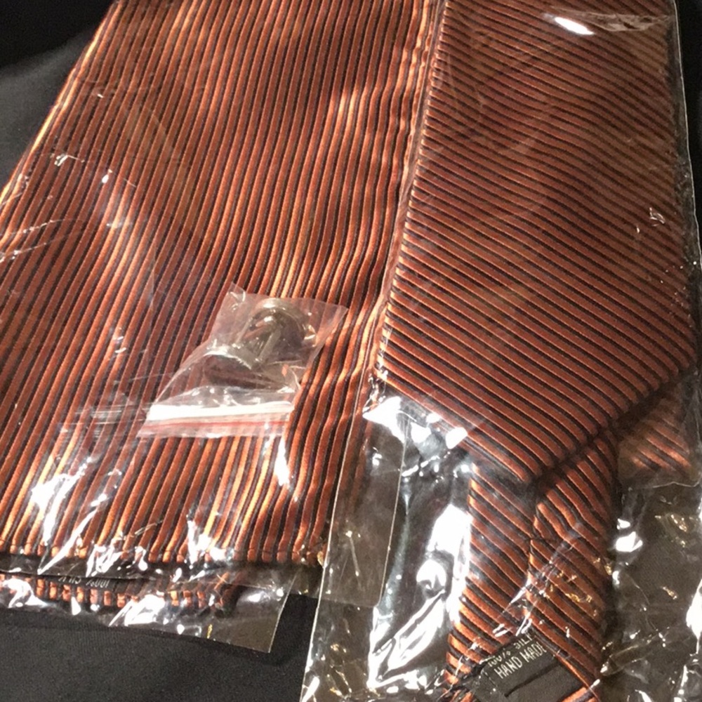 Tie With Matching Cuff Links Handkerchief Silk - image 1